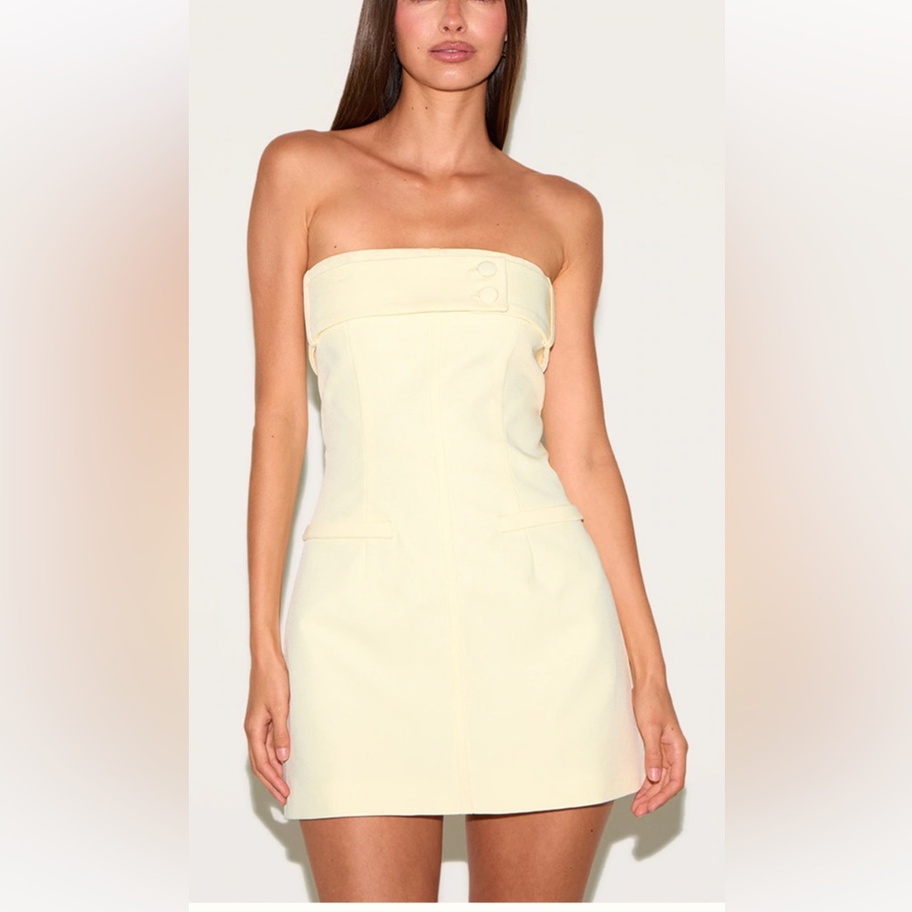 Elegant Cream Strapless Dress